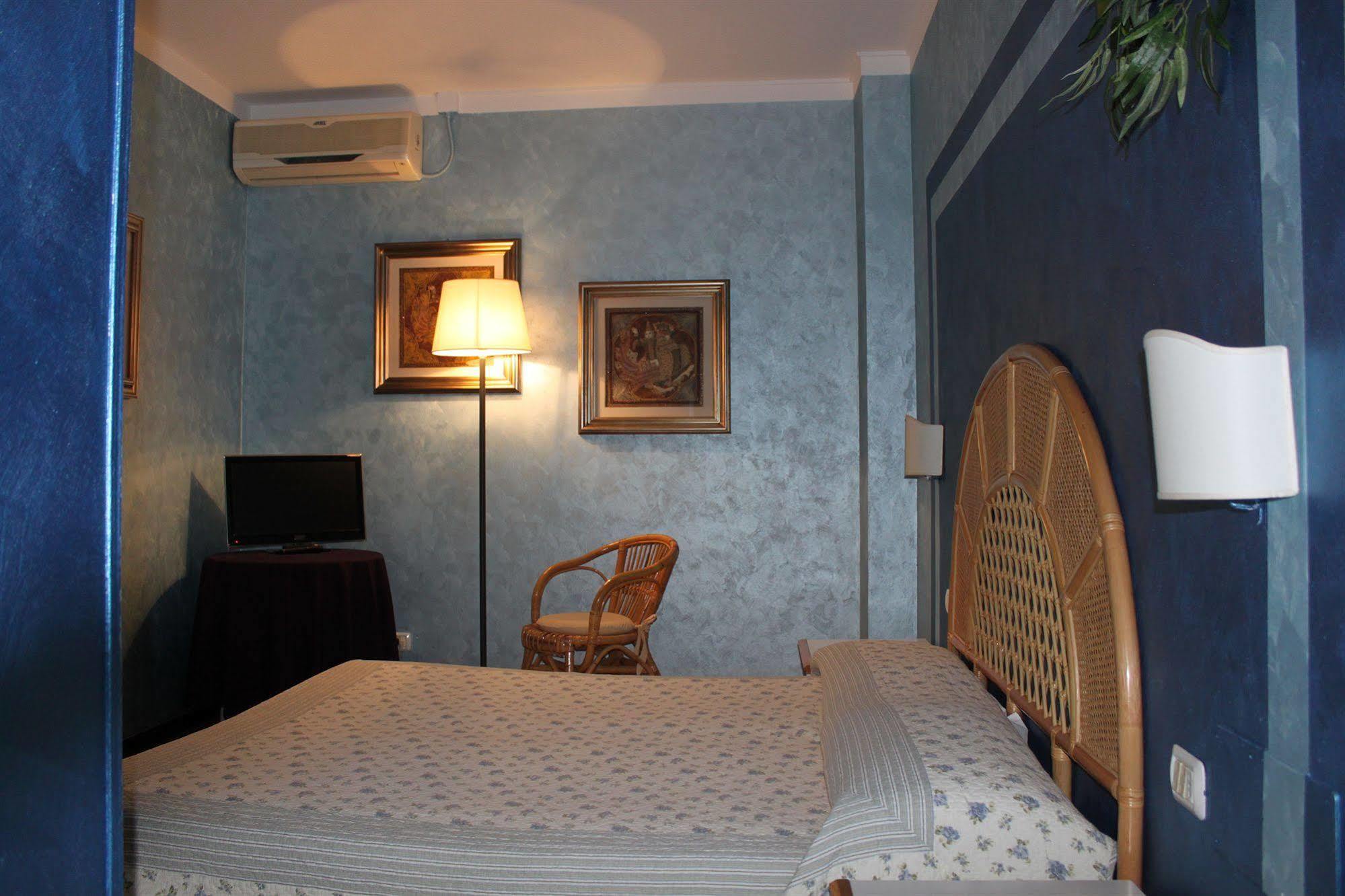 Hotel Le Pageot Αόστα Εξωτερικό φωτογραφία